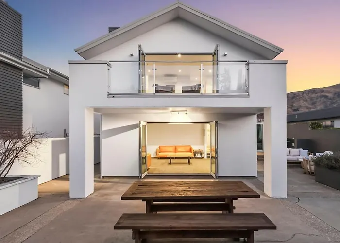Jessies Lakehouse - Your Perfect Base Holiday home